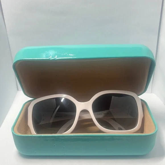 Tiffany & Co. | Accessories | Tiffany Co 44 802730 White  display picture 1
